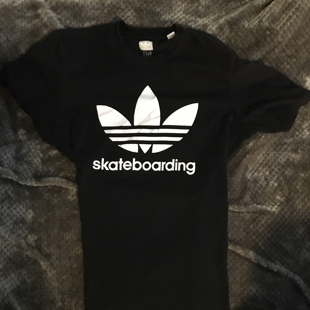 Adidas T-shirt